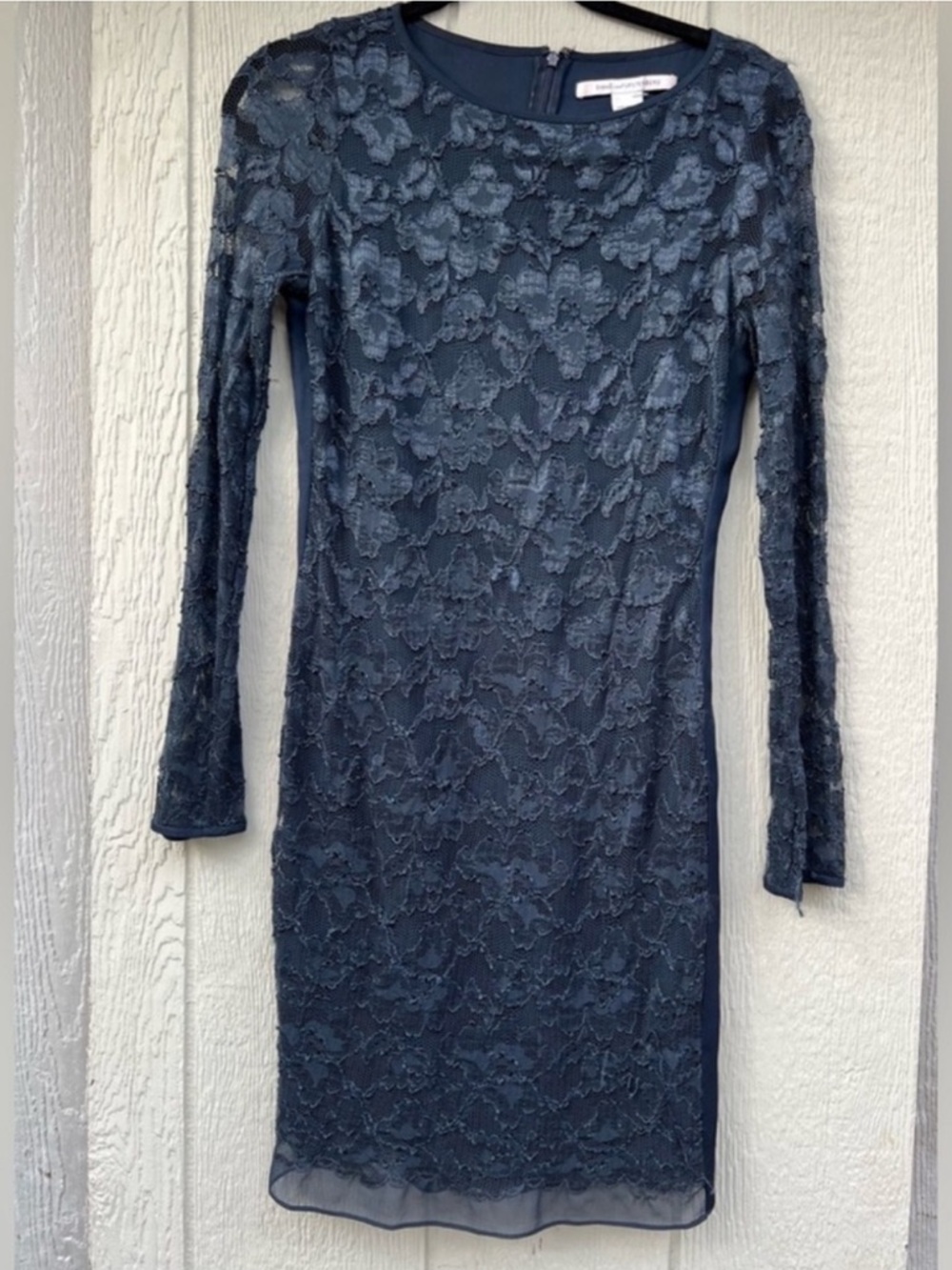 Diane bon furstenburg lace long sleeve midi dress